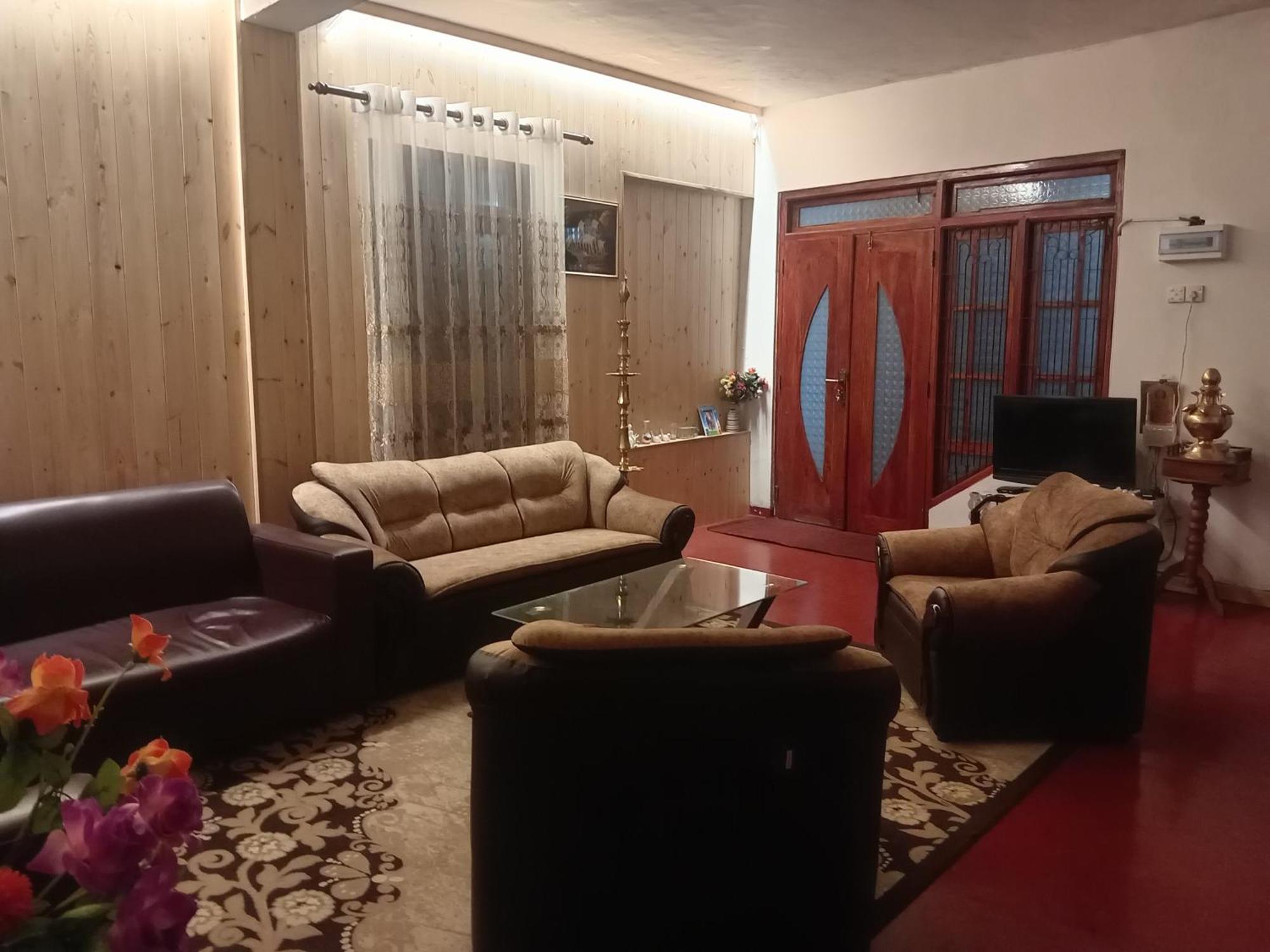 La Rose Guest House Нувара-Элия Экстерьер фото